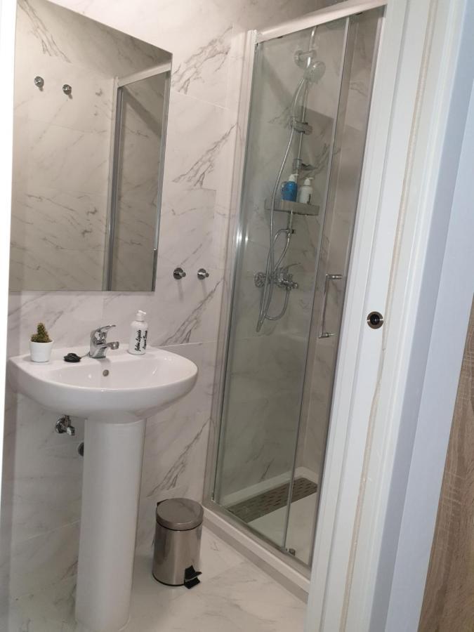 Norte Oviedo Rooms Μαδρίτη Εξωτερικό φωτογραφία